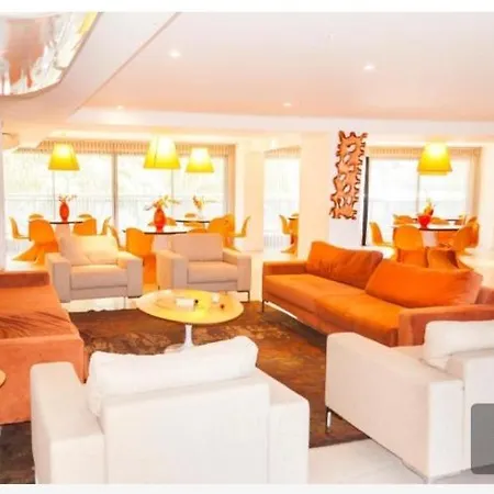 Apartamento Avenida Beira Mar 13903 *